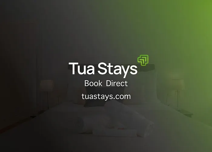 Harbour View Balcony And Projector Cinema