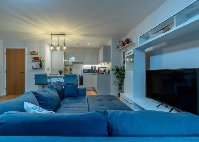 Harbour View Balcony And Projector Cinema Апартаменти *